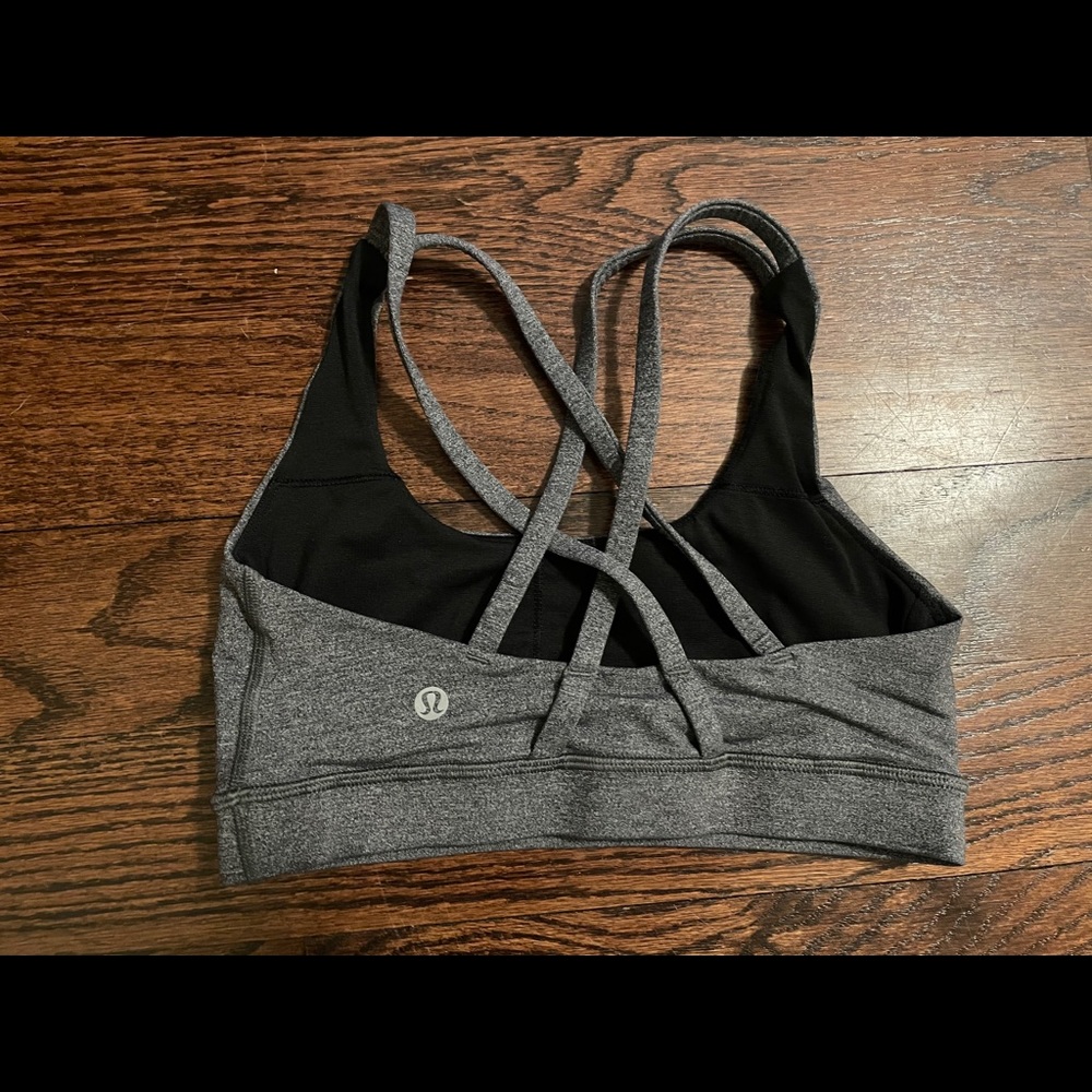 LULULEMON ENERGY BRA SIZE 4